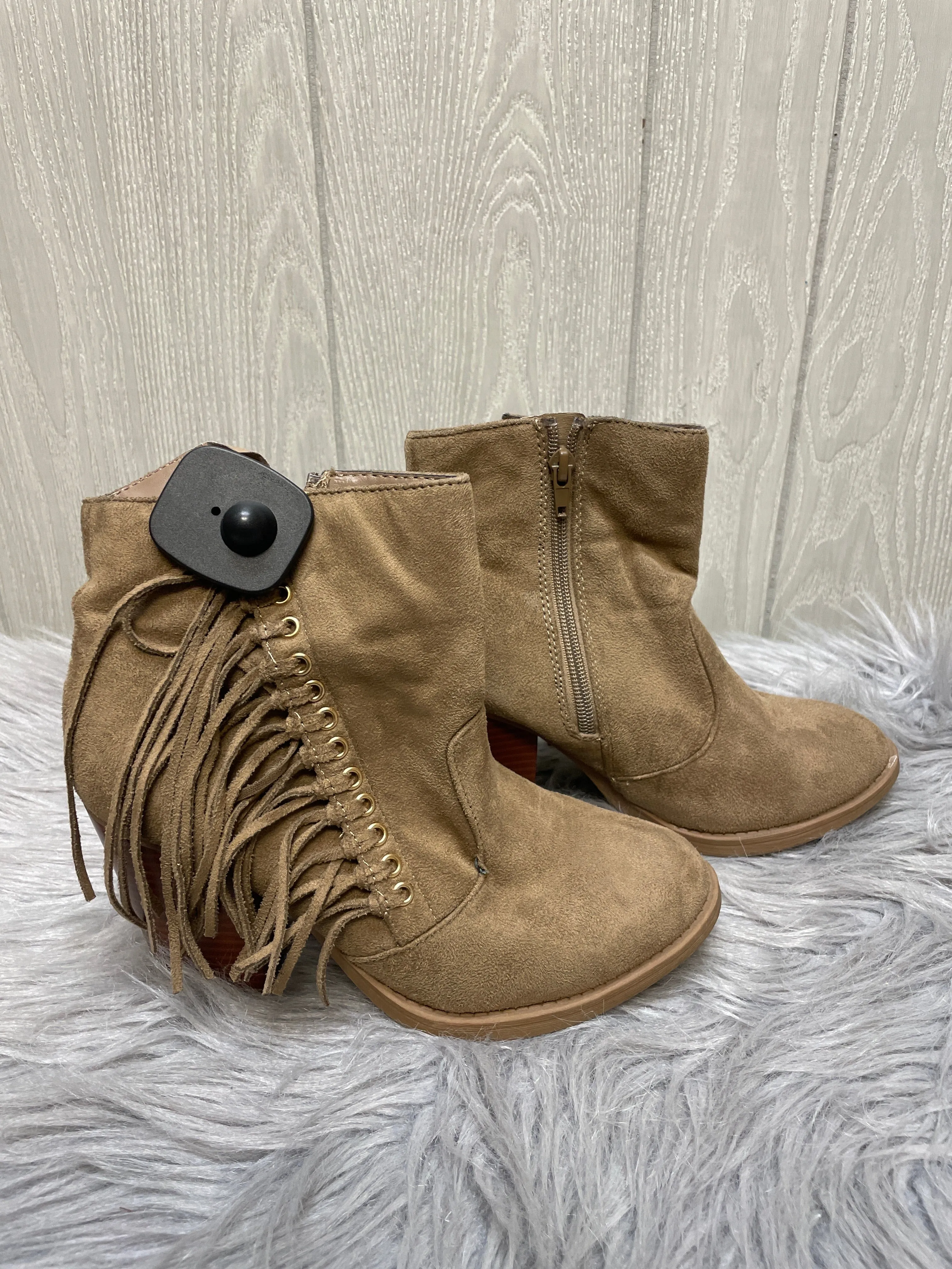Boots Ankle Heels By Y Not In Tan, Size: 6.5