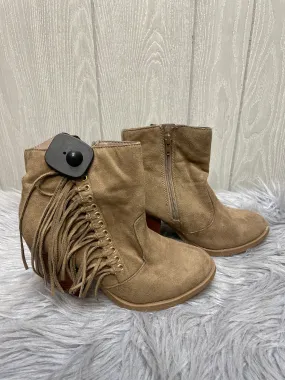 Boots Ankle Heels By Y Not In Tan, Size: 6.5