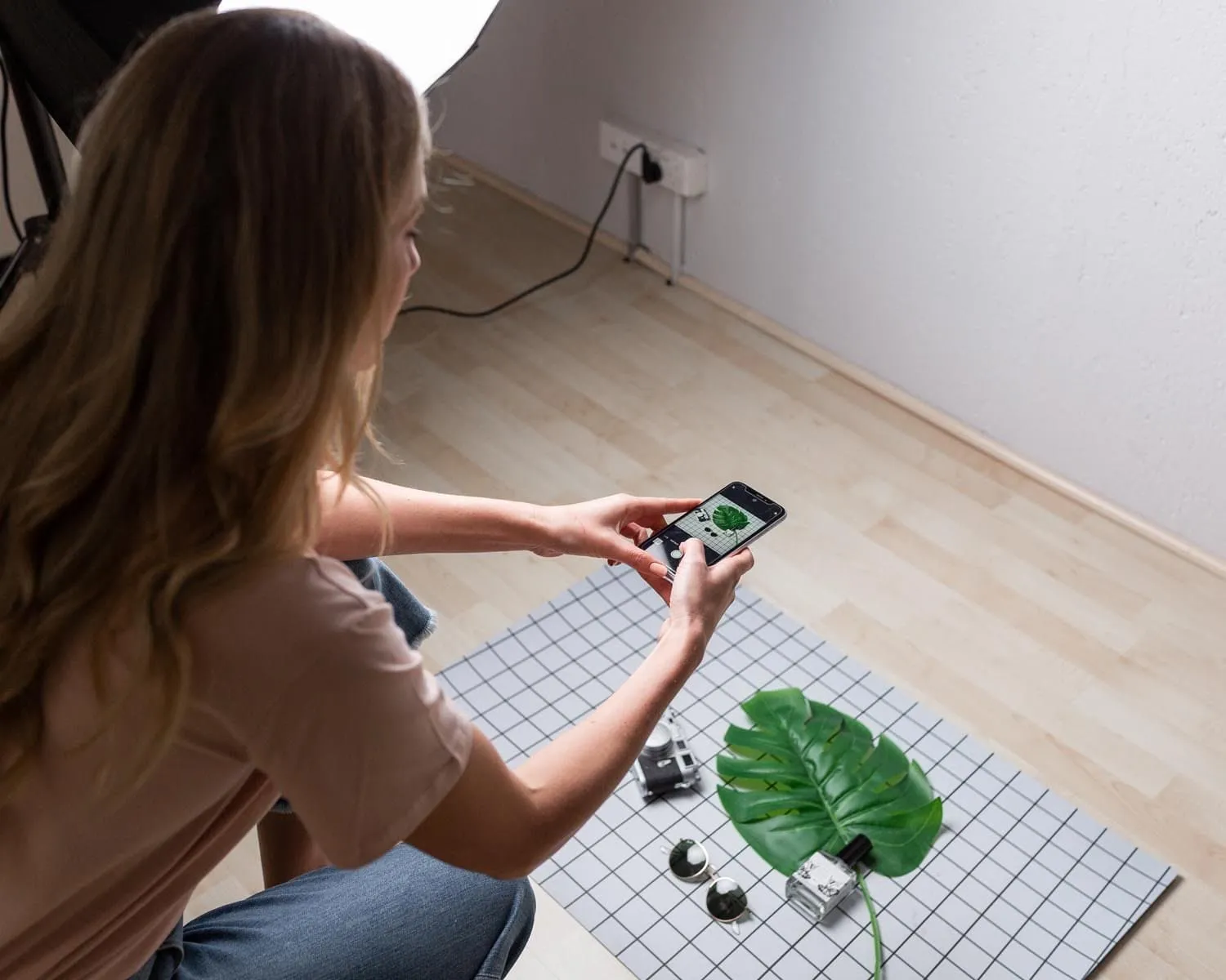 Flat Lay Instagram Backdrop - White 'Glebe' Minimal Grid (56cm x 87cm)