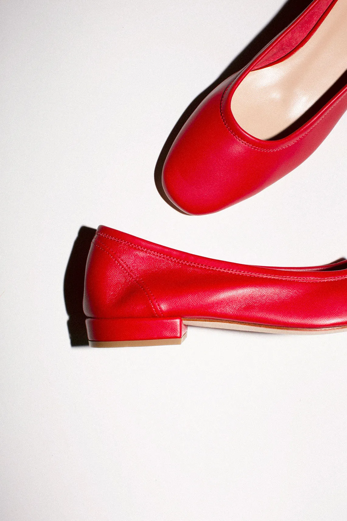Rouge Serafina Flat